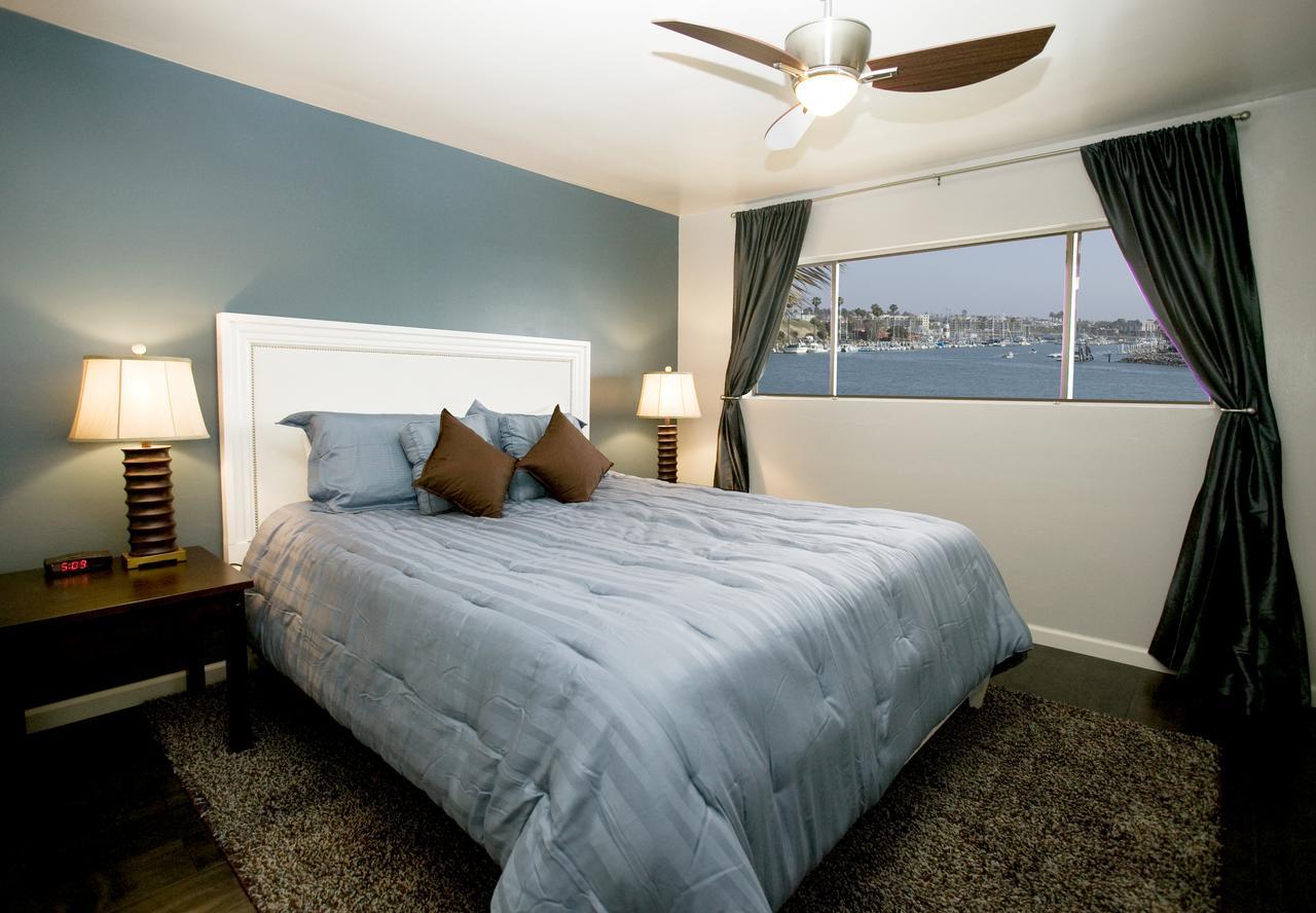 Oceanside Marina Suites - A Waterfront Hotel Exteriör bild